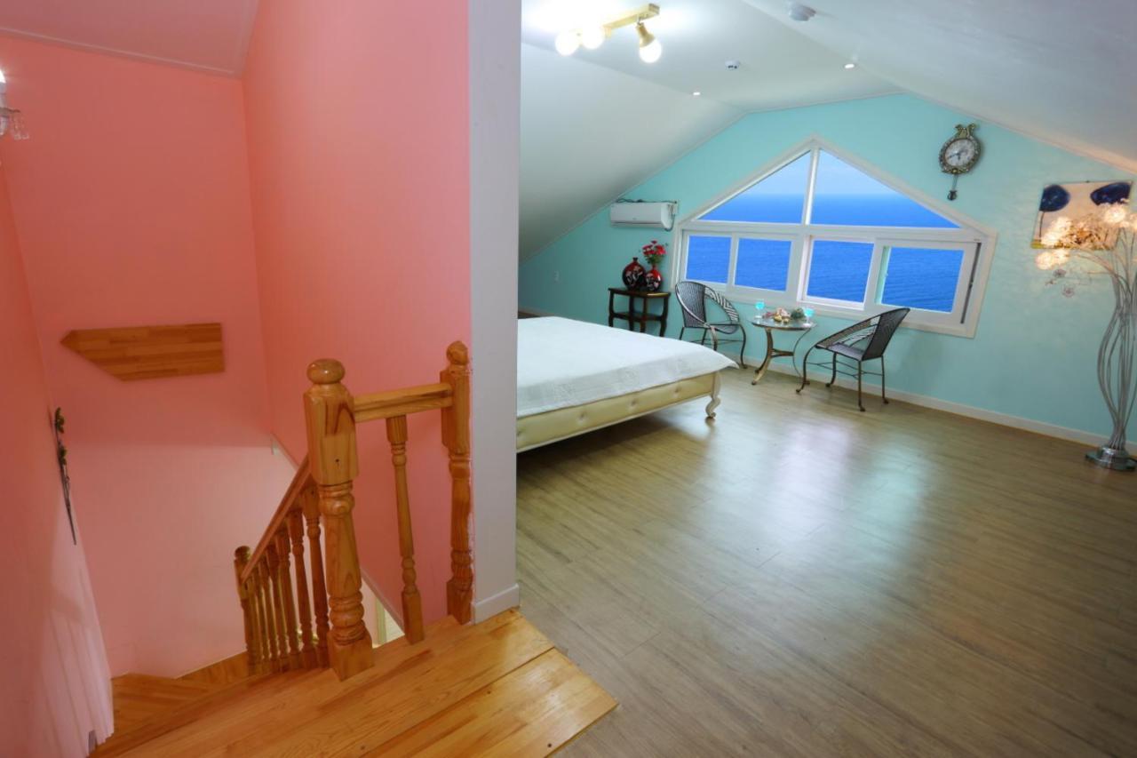Villa Montmartre Namhae Exterior foto